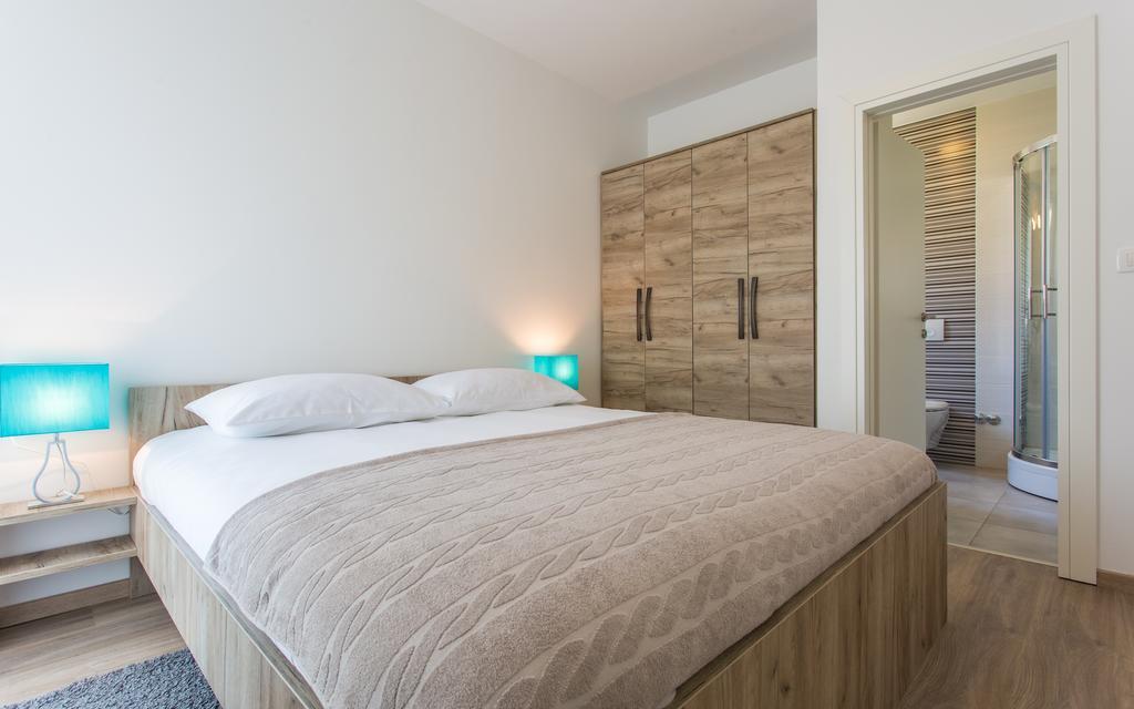 באסקה Apartments Viktorija מראה חיצוני תמונה