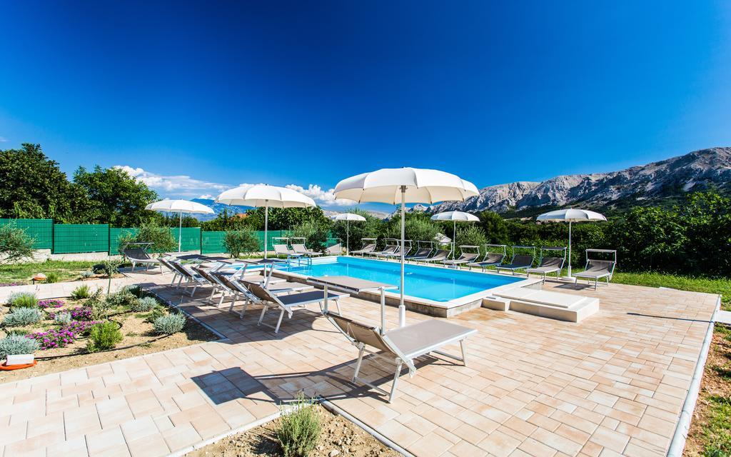 באסקה Apartments Viktorija מראה חיצוני תמונה